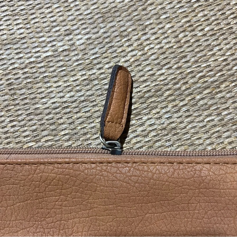 Free People Vegan Leather Soft Folio Tablet Case Ccognac Great Condition